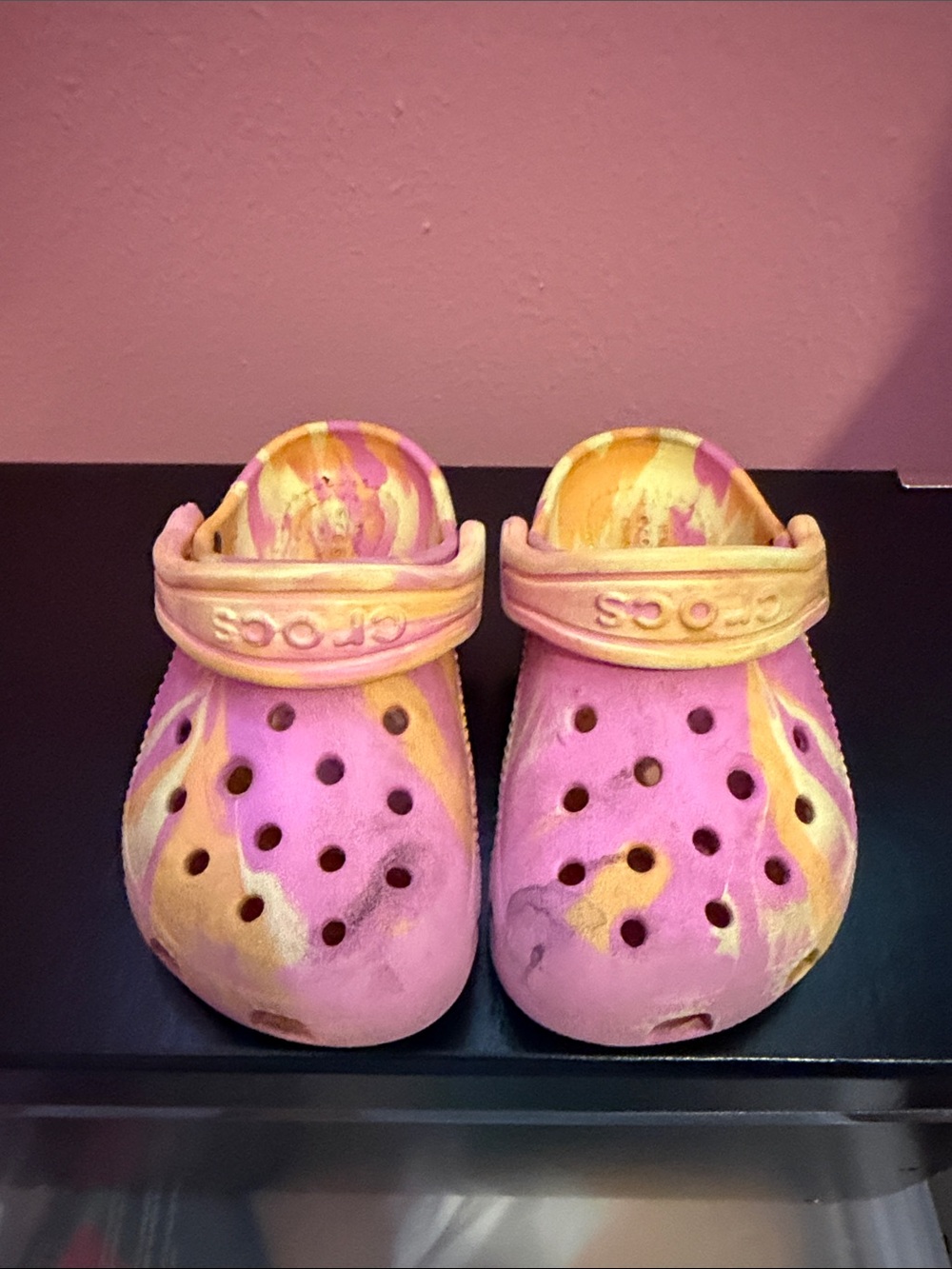 Crocs Kids Pink and Yellow Tie-Dye Clog Shoes toddler 7